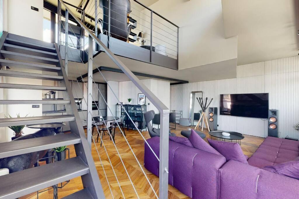 Stylovy Loft S Ohromnou Terasou Apartment Bratislava Bagian luar foto