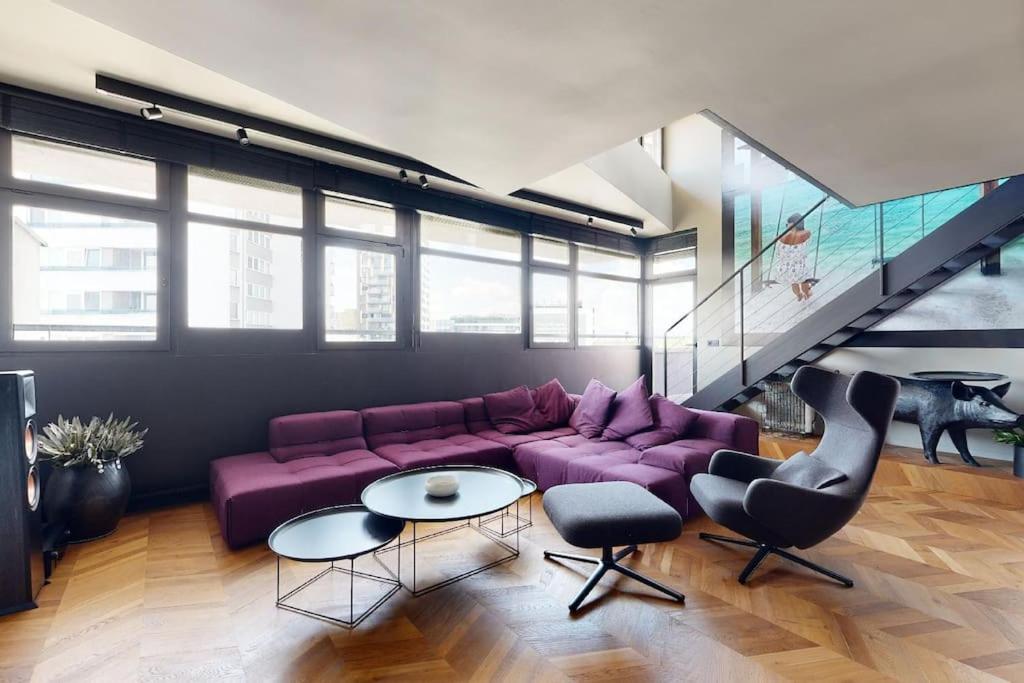 Stylovy Loft S Ohromnou Terasou Apartment Bratislava Bagian luar foto
