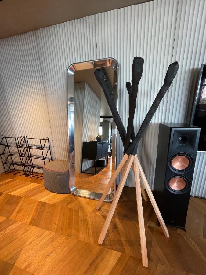 Stylovy Loft S Ohromnou Terasou Apartment Bratislava Bagian luar foto